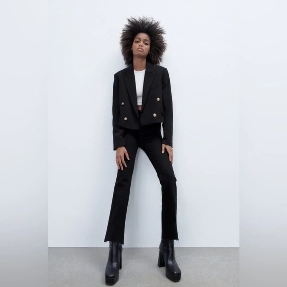 ZARA CROPPED FLARE JEANS - Picture 4 of 6